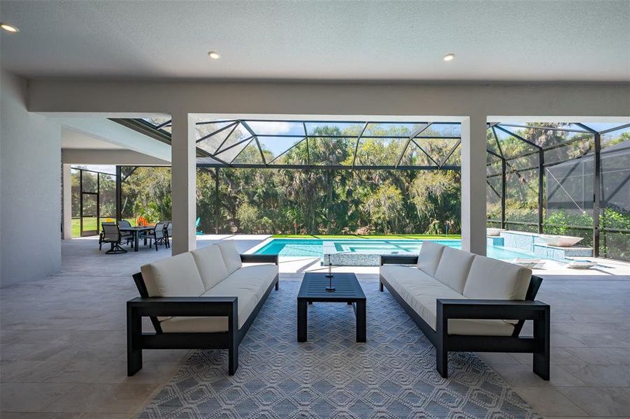 Exterior details and patio area of a home in , Sarasota (Image 3).