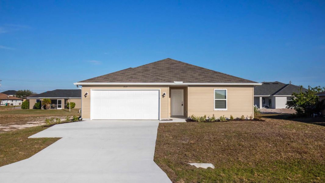 Representative exterior photo of a completed home built from the Violet by Maronda Homes in Silver Springs Shores, Ocala, FL (Image 29).