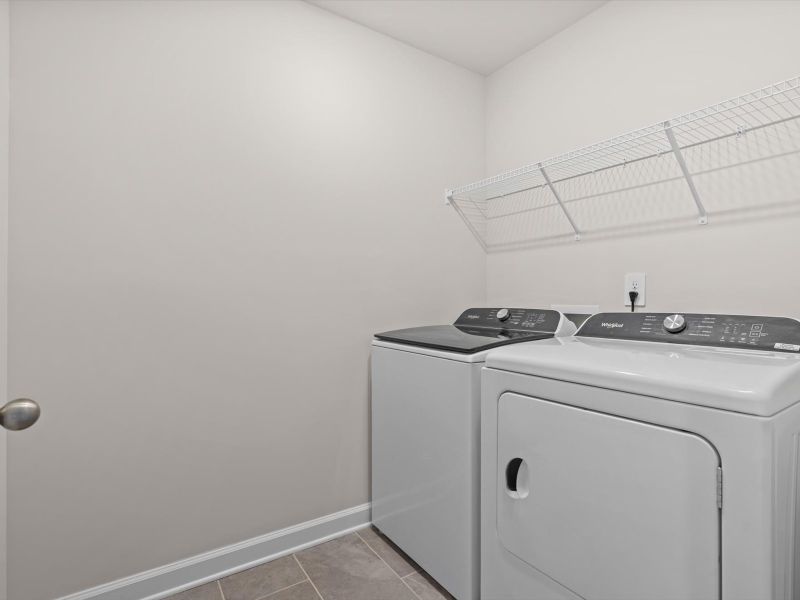 Close-up of interior finishes inside a home in Collier Ridge, Moore (Image 11).