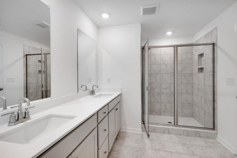 Furnished interior view inside a new home in Hampton Trace, Marietta (Image 10).