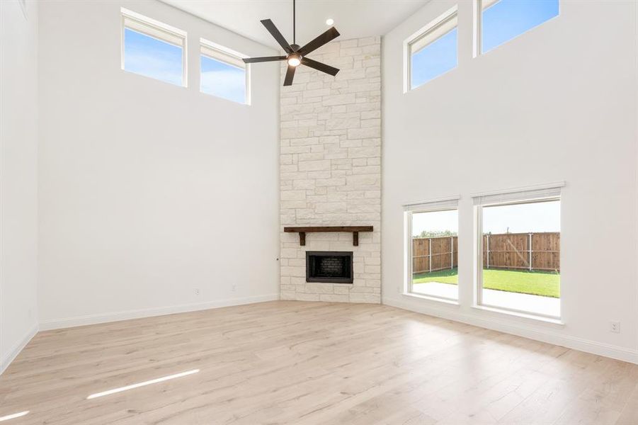 Spacious, unfurnished interior of a new home in Terracina, Rockwall (Image 22). Spacious, unfurnished interior of a new home in Terracina, Rockwall (Image 22).