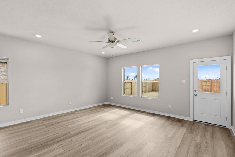 Spacious, unfurnished interior of a new home in Windrose Green, Angleton (Image 15).