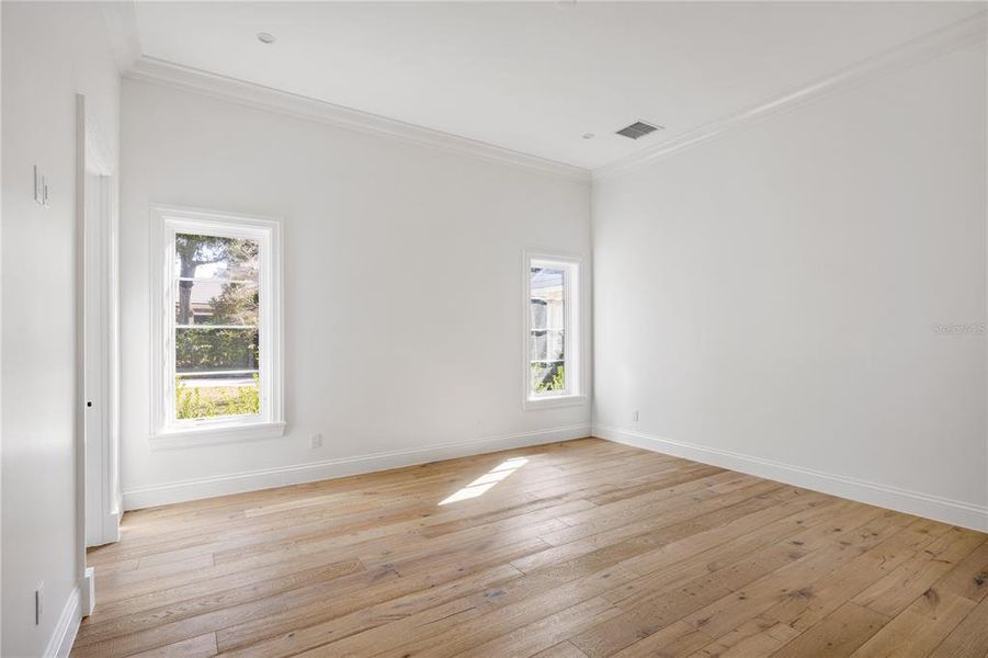 Spacious, unfurnished interior of a new home in , Ocala (Image 37).