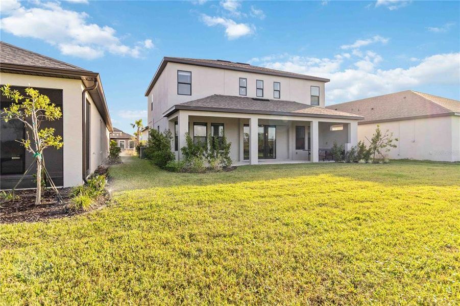 Exterior details and patio area of a home in , Nokomis (Image 28).