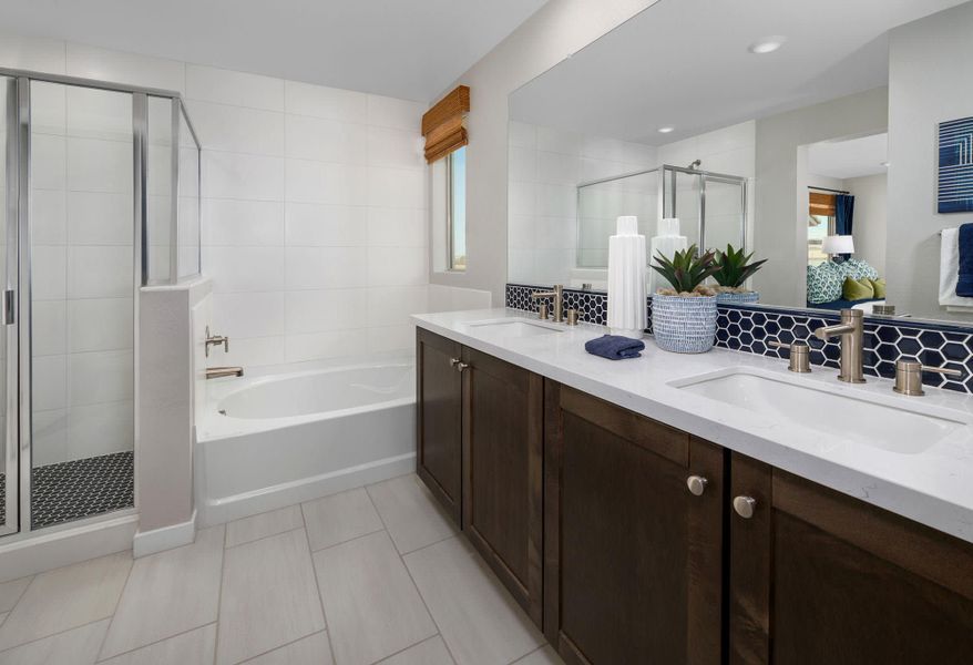 Primary Bath | Aspen | Sunrise - Canyon Series | Surprise, AZ | Landsea Homes