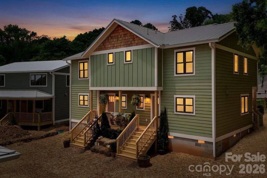 Image 38 of a home in .
