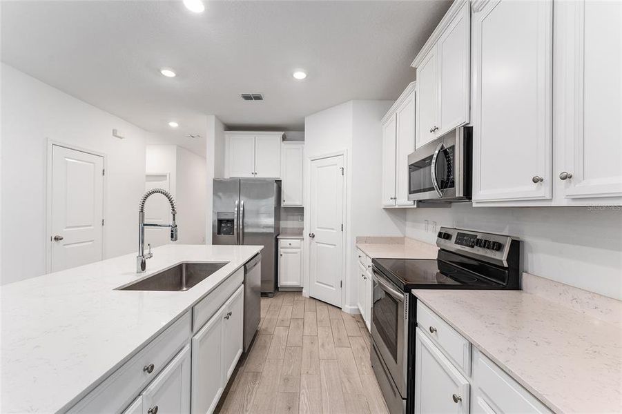 Furnished interior view inside a new home in Liberty Village: Liberty Village - Phase One, Ocala (Image 14).