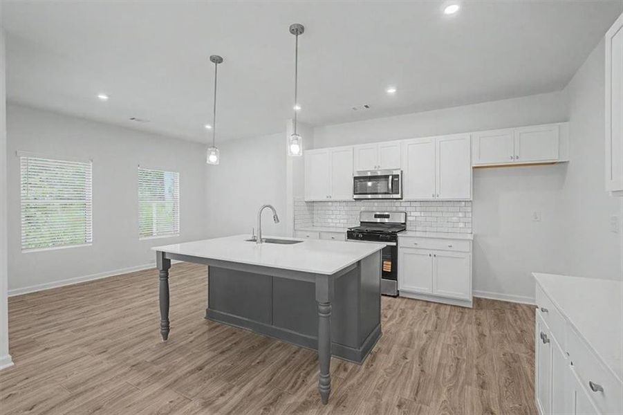 Furnished interior view inside a new home in Sawmill Creek, Mableton (Image 14).