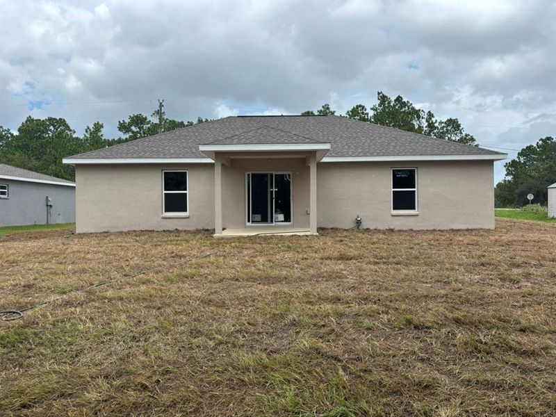 Exterior details and patio area of a home in , Dunnellon (Image 19). Exterior details and patio area of a home in , Dunnellon (Image 19).