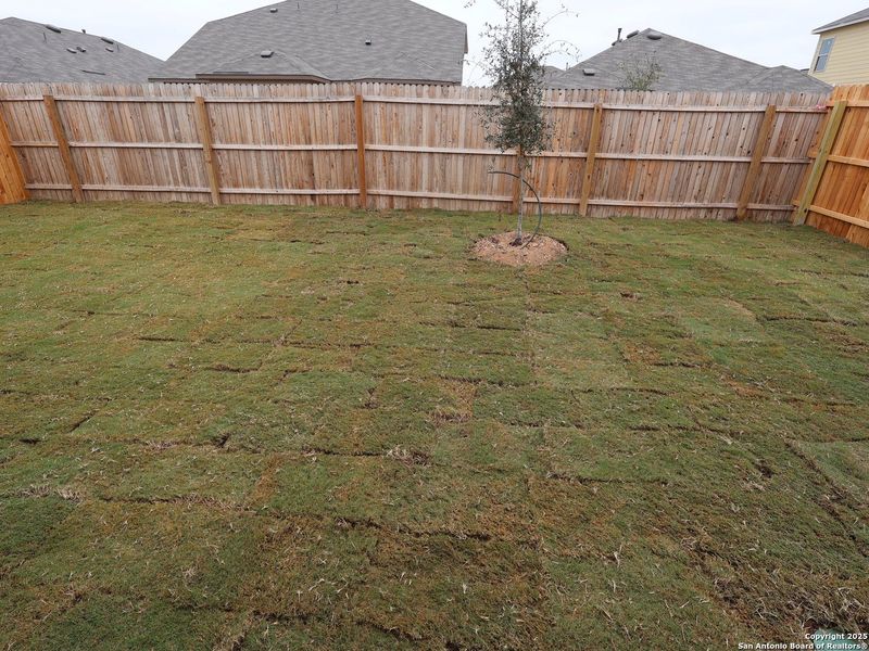 Exterior details and patio area of a home in Winding Brook, San Antonio (Image 3).
