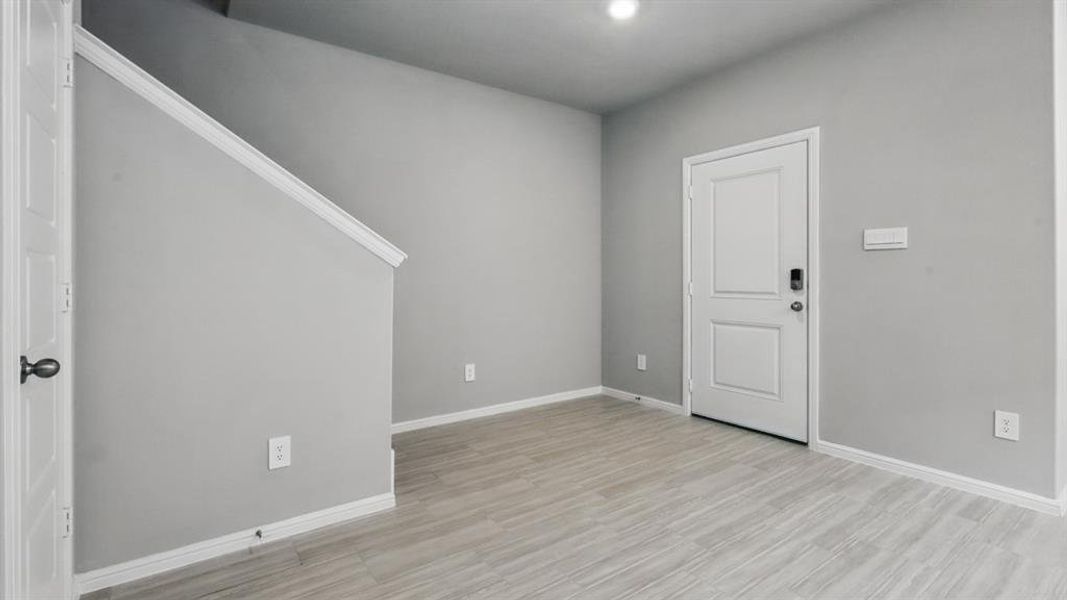 Spacious, unfurnished interior of a new home in Orchard Village, Fort Worth (Image 24).