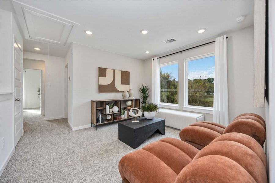Furnished interior view inside a new home in Highland Court, Houston (Image 9).