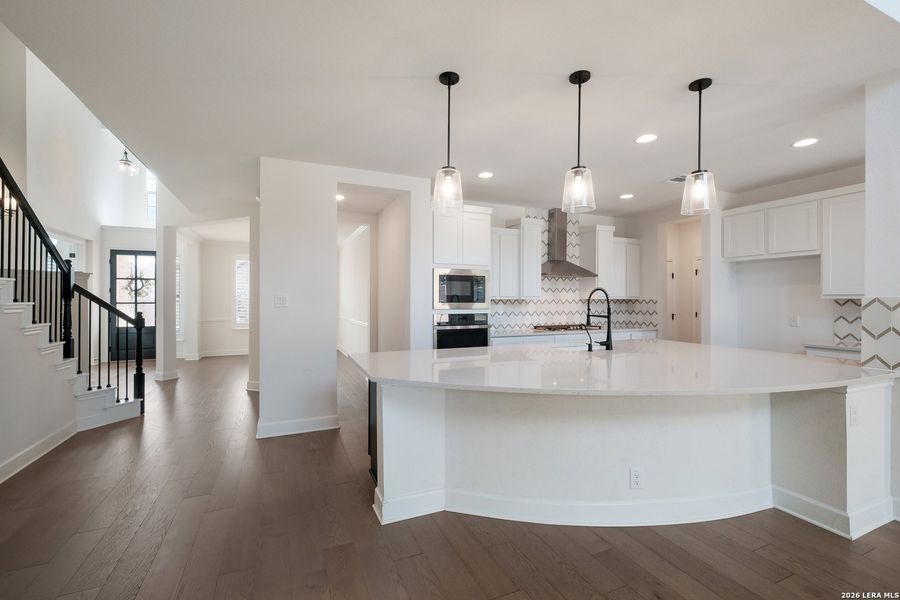 Furnished interior view inside a new home in , Boerne (Image 9).