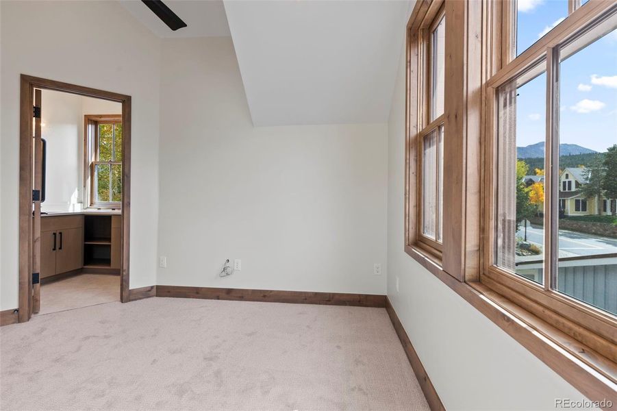 Spacious, unfurnished interior of a new home in , Breckenridge (Image 22). Spacious, unfurnished interior of a new home in , Breckenridge (Image 22).