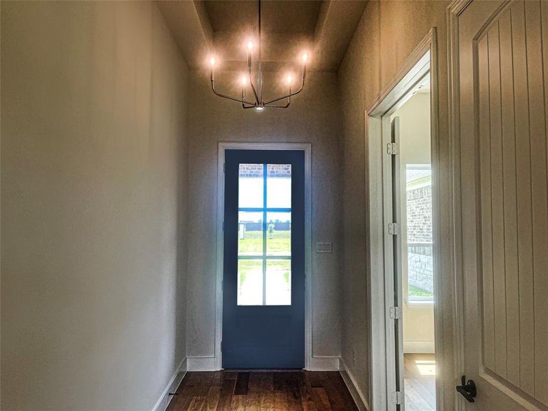 Spacious, unfurnished interior of a new home in Tuscan Estates, Waxahachie (Image 12).