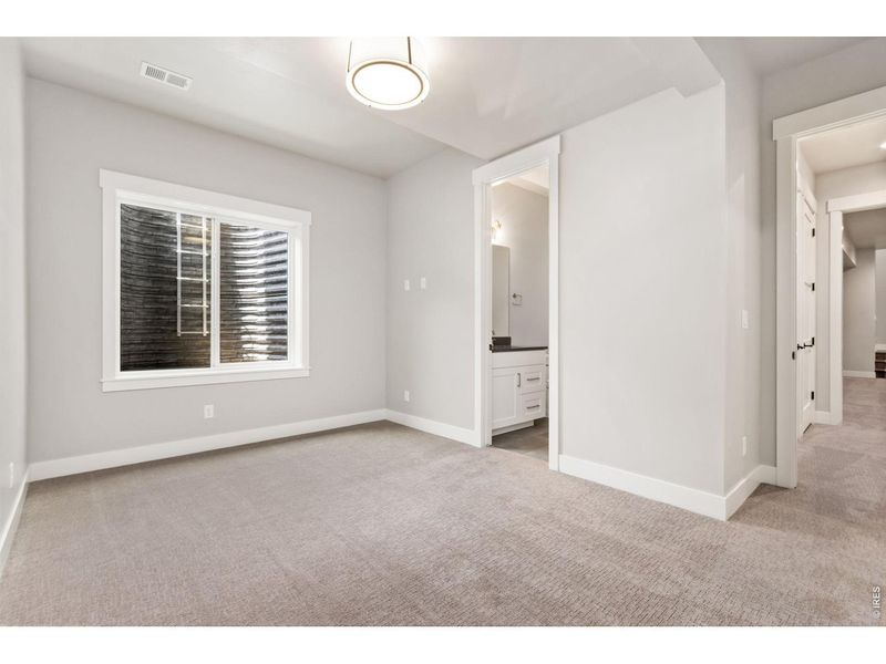 Spacious, unfurnished interior of a new home in , Windsor (Image 34).