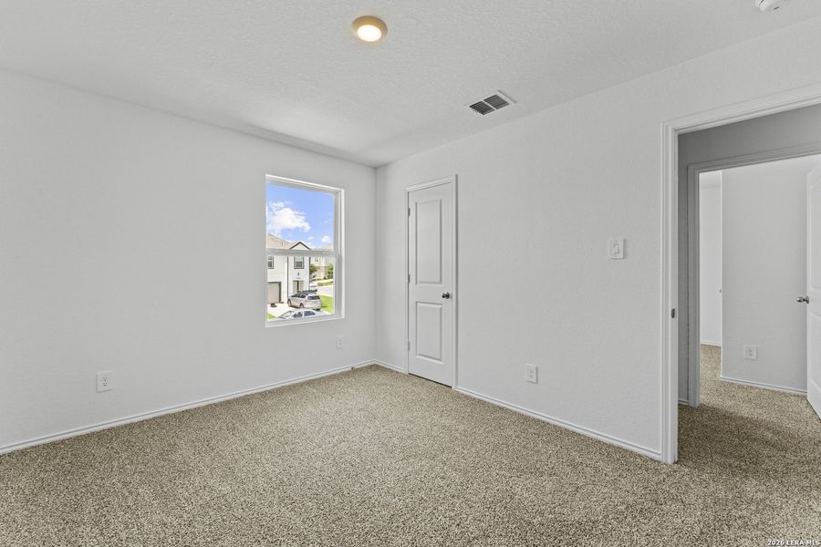 Spacious, unfurnished interior of a new home in Blue Ridge Ranch, San Antonio (Image 13). Spacious, unfurnished interior of a new home in Blue Ridge Ranch, San Antonio (Image 13).