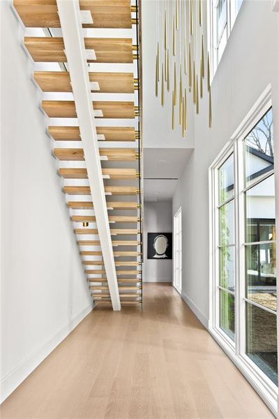 Spacious, unfurnished interior of a new home in , Dallas (Image 26).