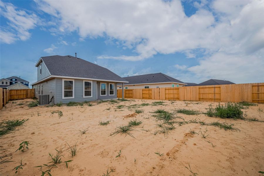 Exterior details and patio area of a home in La Segarra, Brookshire (Image 30).