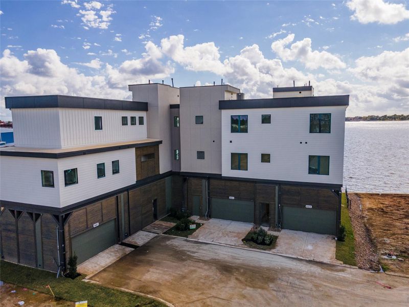 Exterior details and patio area of a home in , Seabrook (Image 31).