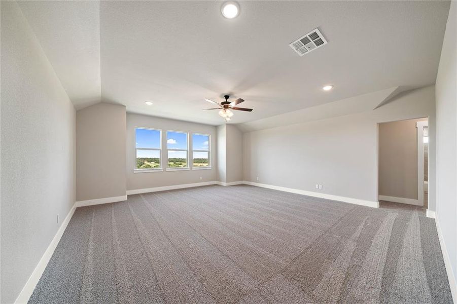 Spacious, unfurnished interior of a new home in Eagle Ridge Estates, Weatherford (Image 23). Spacious, unfurnished interior of a new home in Eagle Ridge Estates, Weatherford (Image 23).