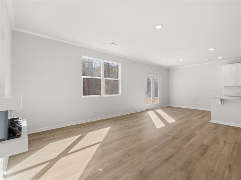 Spacious, unfurnished interior of a new home in Hamptons at Riverwood South, Dallas (Image 37).