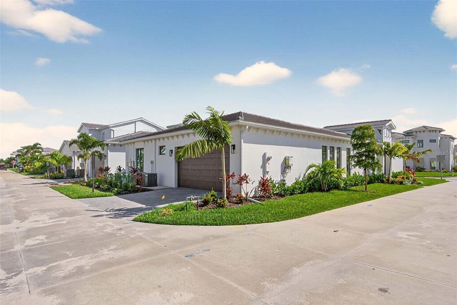 Exterior details and patio area of a home in Aqua Single Family Homes, Bradenton (Image 20).