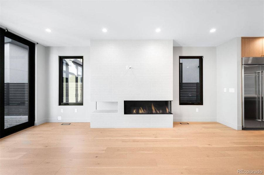 Spacious, unfurnished interior of a new home in , Denver (Image 22).