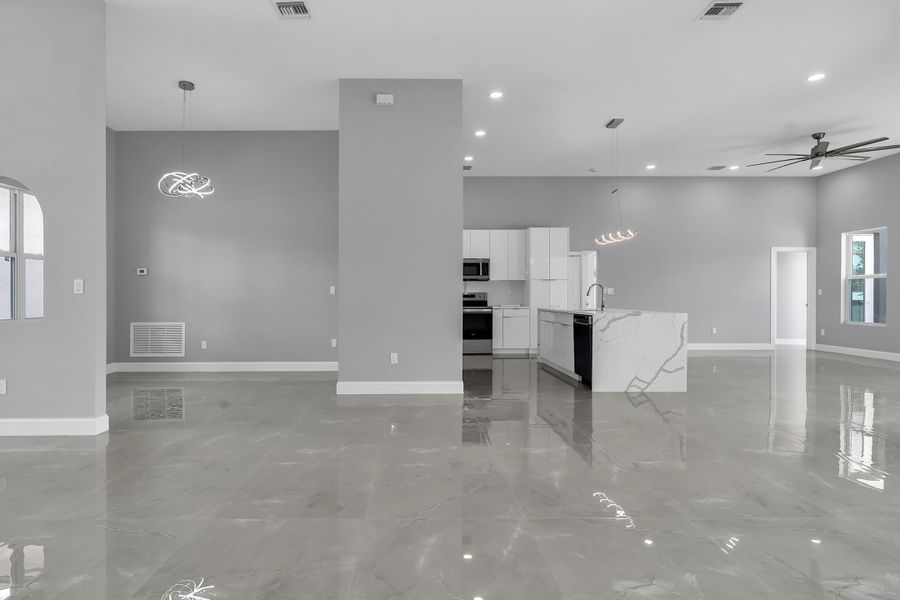 15174 69th Ct N. Loxahatchee 33470 -