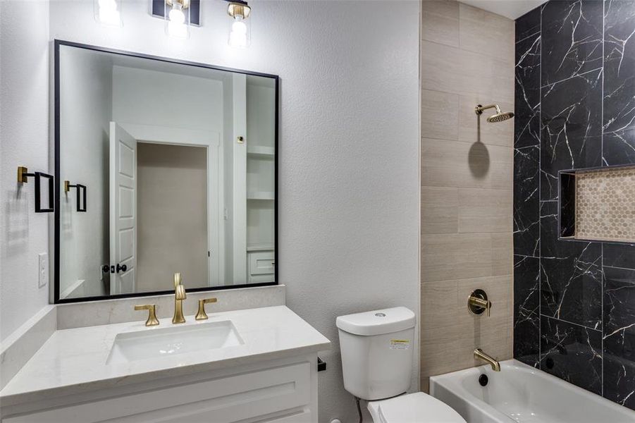 Furnished interior view inside a new home in , Fort Worth (Image 10).