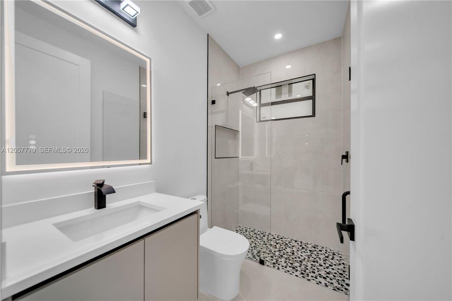Furnished interior view inside a new home in , Cape Coral (Image 8).