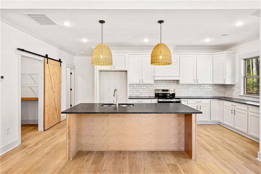 Furnished interior view inside a new home in , Jefferson (Image 13).