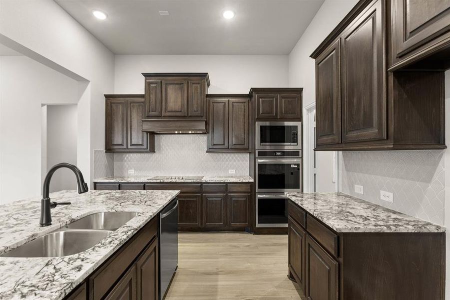 1315 Woodpecker-Kitchen-3
