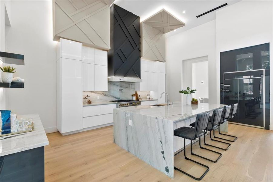 Furnished interior view inside a new home in , Dallas (Image 7).