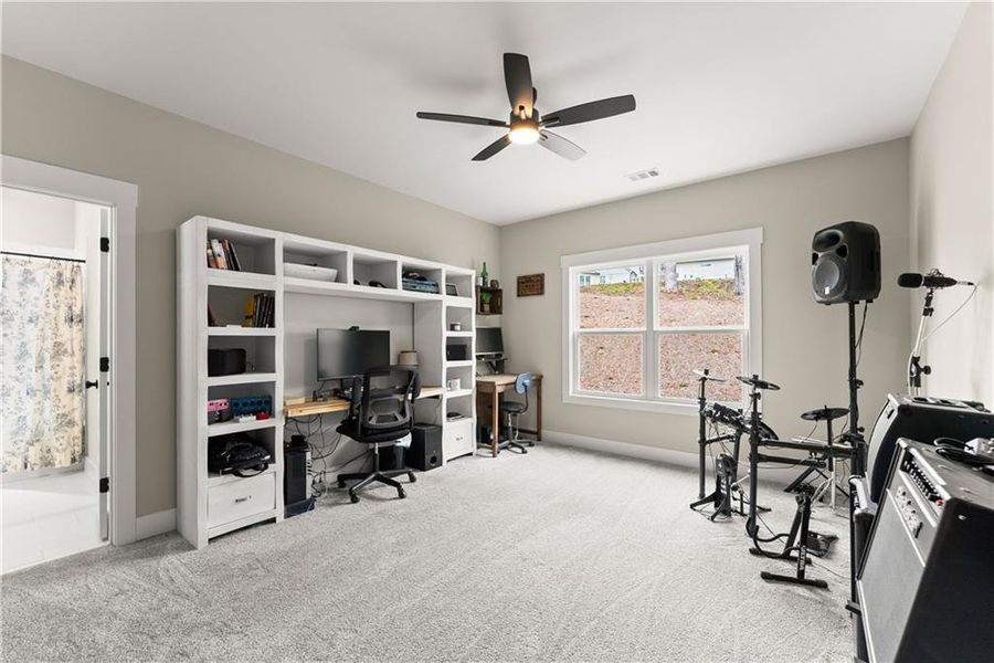 Furnished interior view inside a new home in , Jefferson (Image 35).