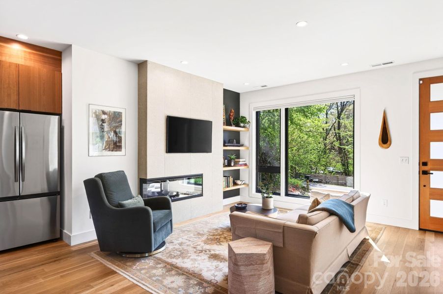 Picture Window with motorized blinds on a timer