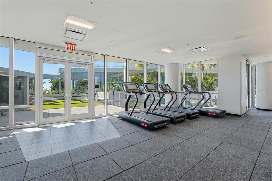 Community amenities in , St. Petersburg (Image 60).