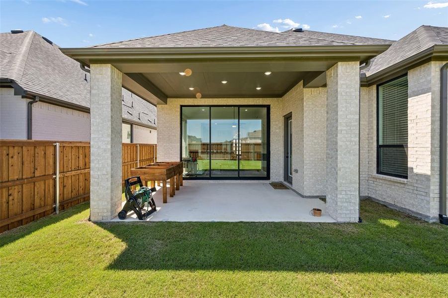 Exterior details and patio area of a home in Mosaic, Celina (Image 23).
