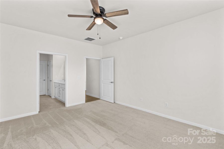Spacious, unfurnished interior of a new home in , Statesville (Image 29). Spacious, unfurnished interior of a new home in , Statesville (Image 29).