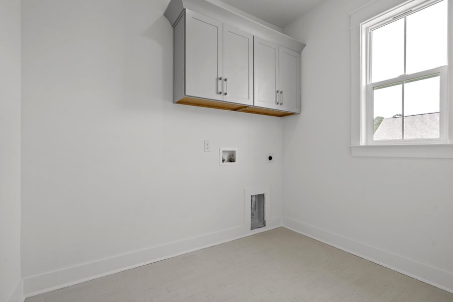 Spacious, unfurnished interior of a new home in Miller's Crossing, Johns Island (Image 36). Spacious, unfurnished interior of a new home in Miller's Crossing, Johns Island (Image 36).