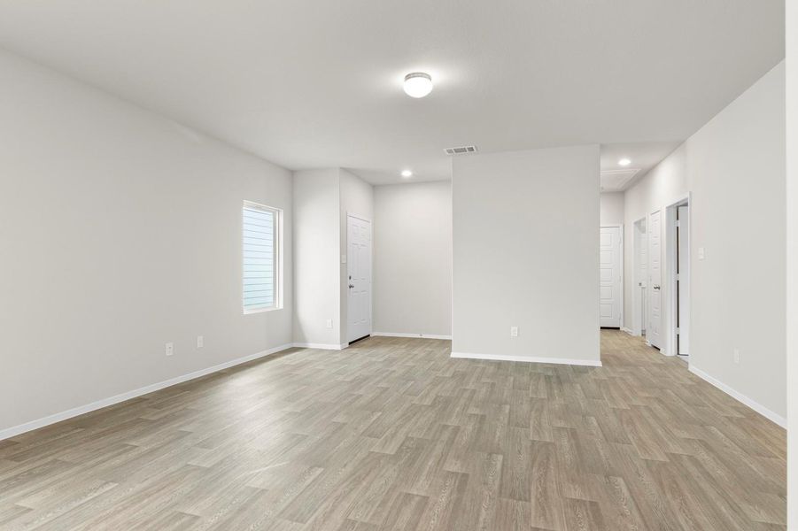 Spacious, unfurnished interior of a new home in Hymeadow, Maxwell (Image 21).