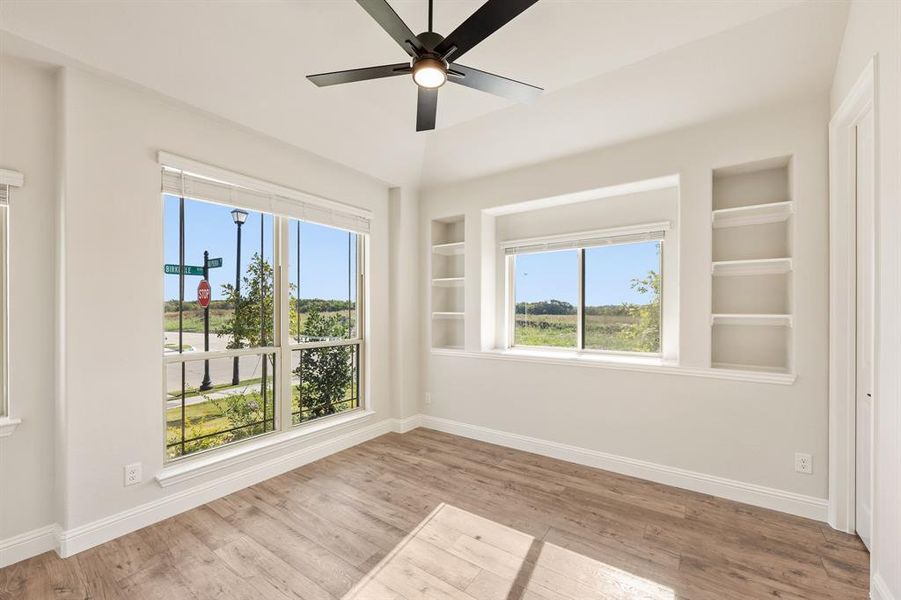 Spacious, unfurnished interior of a new home in Stone River Glen 60s, Royse City (Image 27). Spacious, unfurnished interior of a new home in Stone River Glen 60s, Royse City (Image 27).