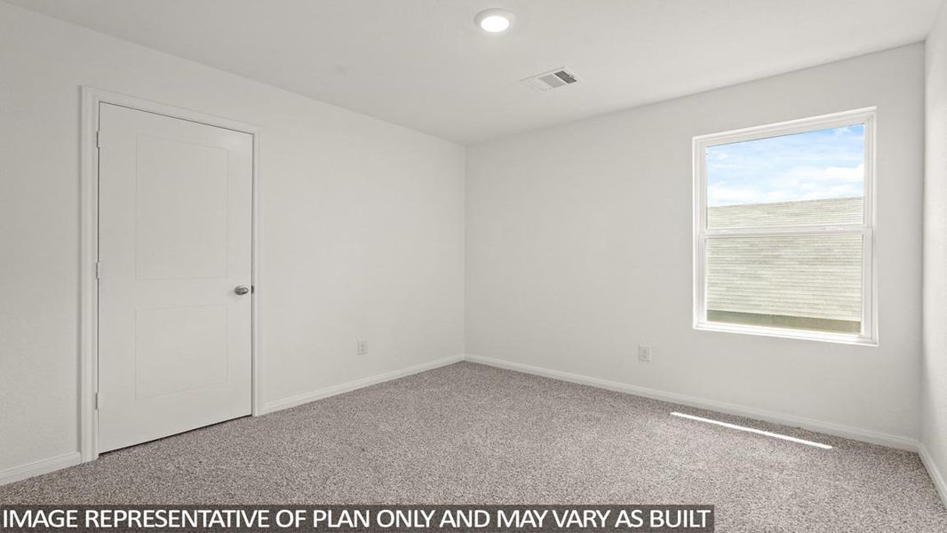 Spacious, unfurnished interior of a new home in McCrorey Trails, Conroe (Image 16).