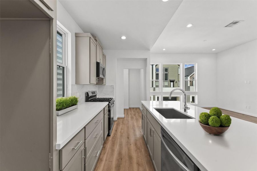 *Photos of 9274 floor plan this home has package 2 which has white cabinetry. *Photos of 9274 floor plan this home has package 2 which has white cabinetry.