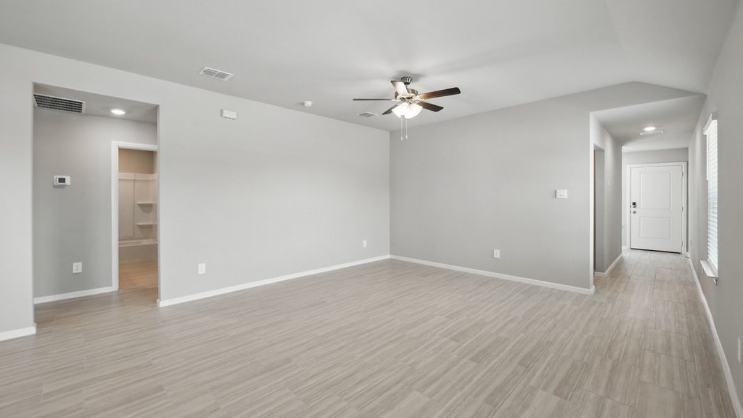 Spacious, unfurnished interior of a new home in Monarch at the Meadows, Ponder (Image 23).