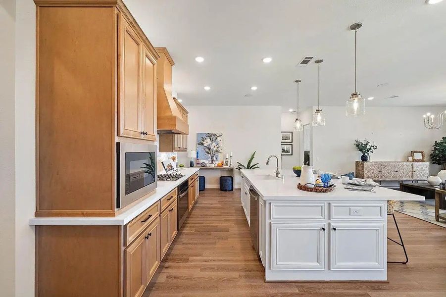Furnished interior view inside a new home in Chambers Creek, Willis (Image 17). Furnished interior view inside a new home in Chambers Creek, Willis (Image 17).