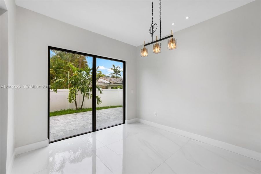 Spacious, unfurnished interior of a new home in , Fort Lauderdale (Image 22).