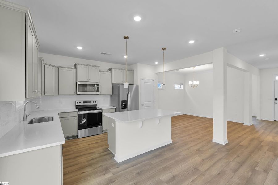 Furnished interior view inside a new home in Sedona, Greenville (Image 6).