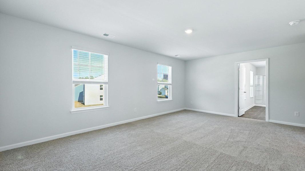 Spacious, unfurnished interior of a new home in The Ranch, Holly Hill (Image 18).