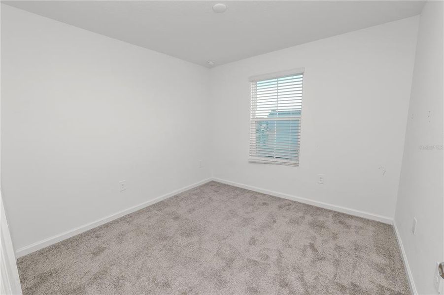 Spacious, unfurnished interior of a new home in Ranches at Lake McLeod, Eagle Lake (Image 18).